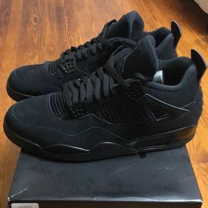 Black Air Jordan 4